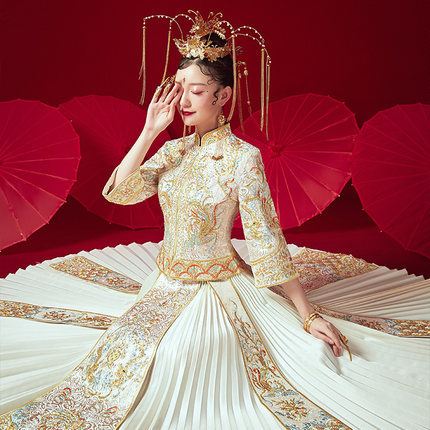 秀禾服新娘2019新款中式婚纱敬酒礼服结婚龙凤褂出阁香槟金色秀禾