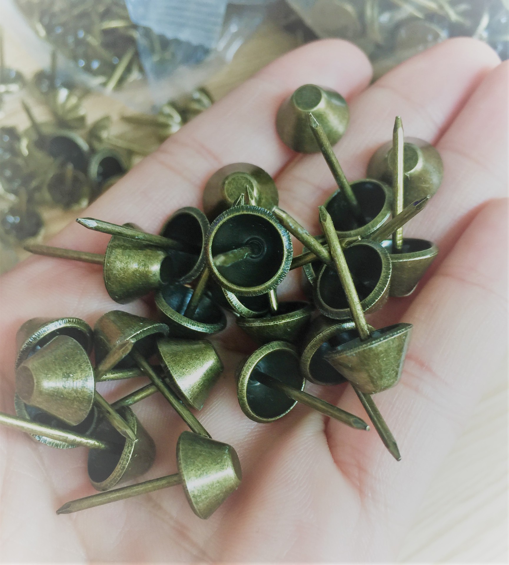 11mm直径钉炮钉复古光面花纹泡钉铁皮水桶钉装饰沙发软包泡钉外贸