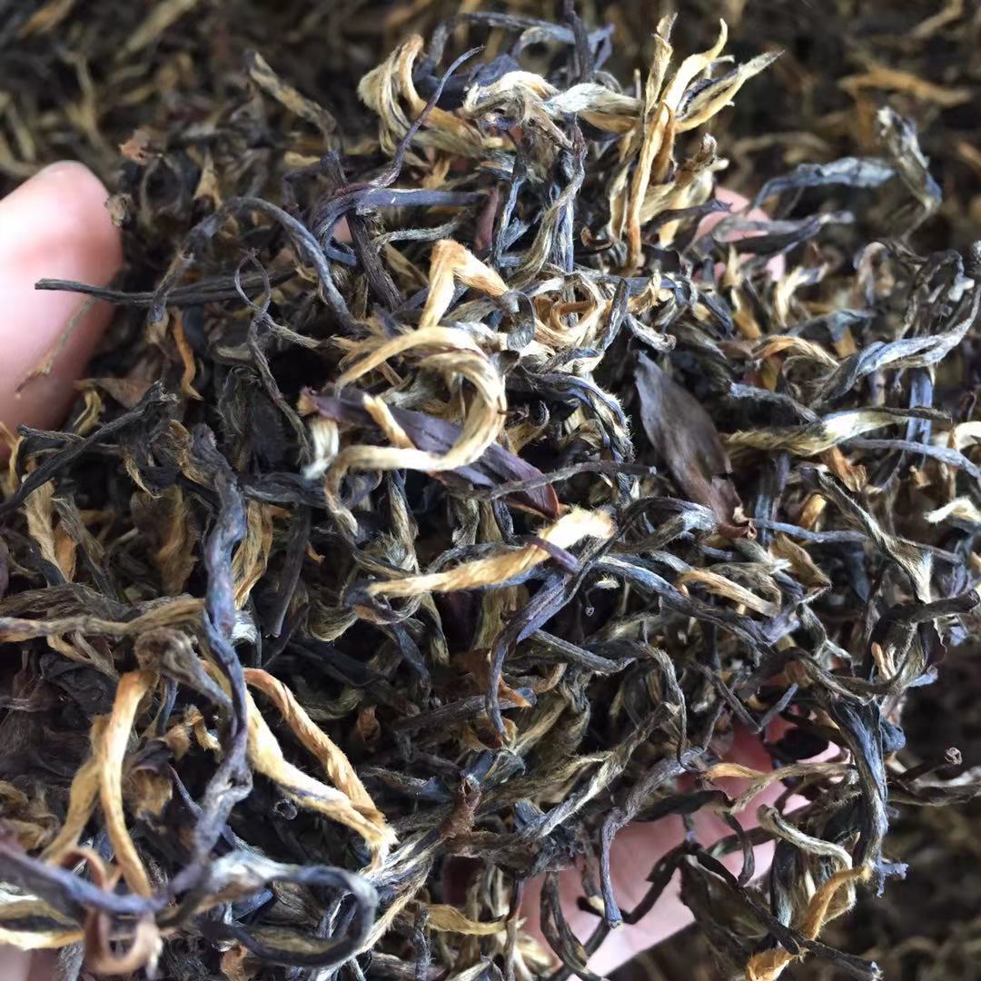 批发 云南勐海南糯山古树晒红2021年春茶料制作 古树红茶 纯生晒