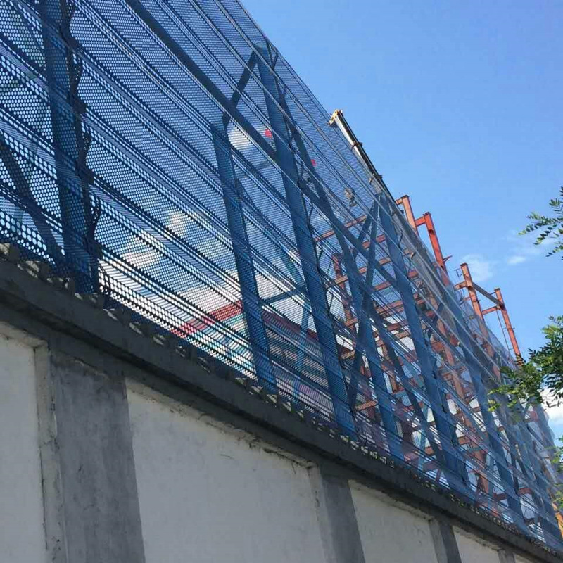 防风抑尘网厂家现货直销涂塑防风网 定做金属板防尘网施工安装