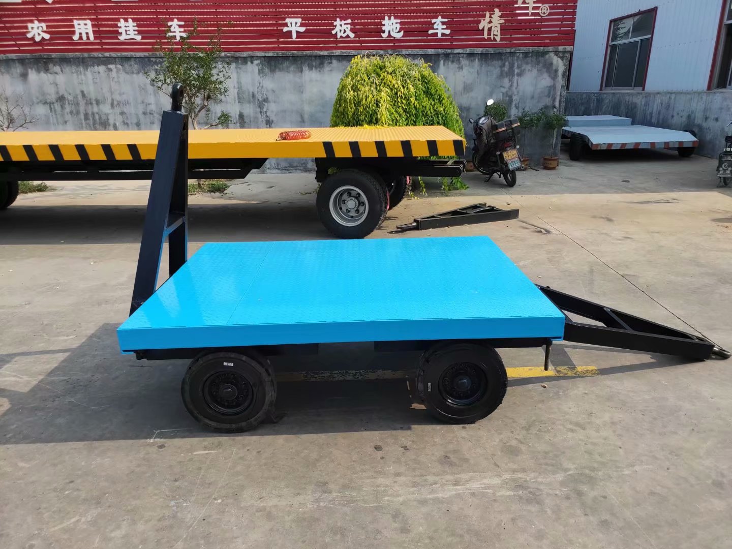 89吨平板拖车 双向牵引 厂家供应