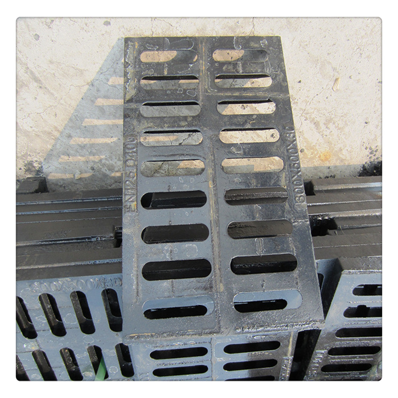 球墨铸铁蓖子380*680下水道排水沟盖板 雨水篦子重型d400
