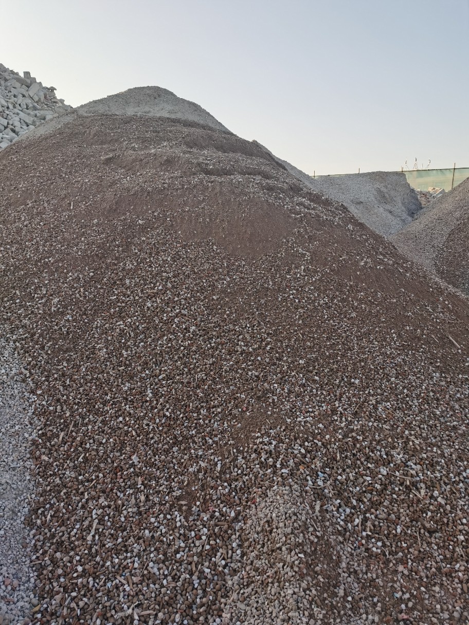 回填石粉填路污水沟建筑废弃物破碎石场直供