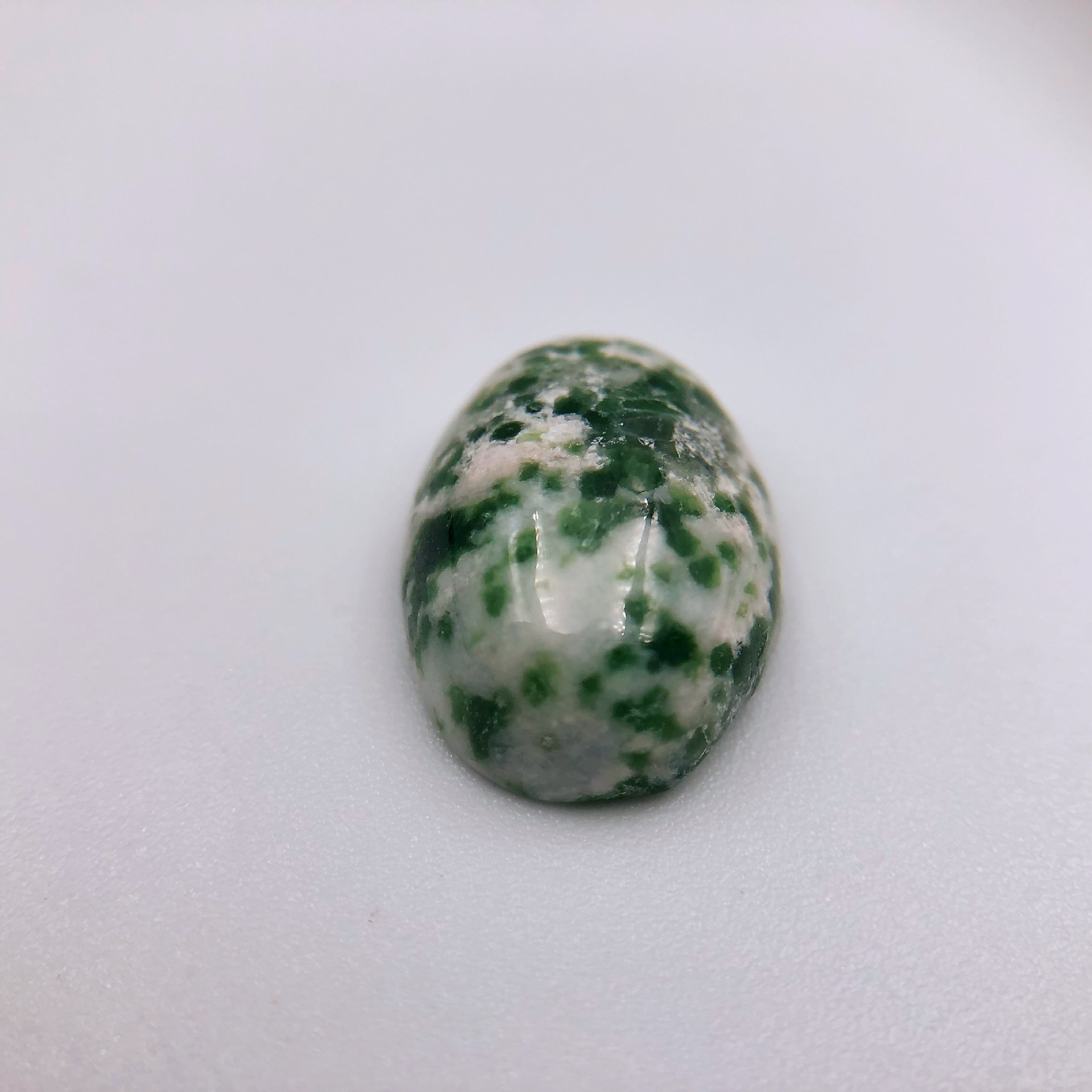 【伟惠宝石】绿点石宝石配件 旦型裸石饰品 diy特殊定制饰品配件