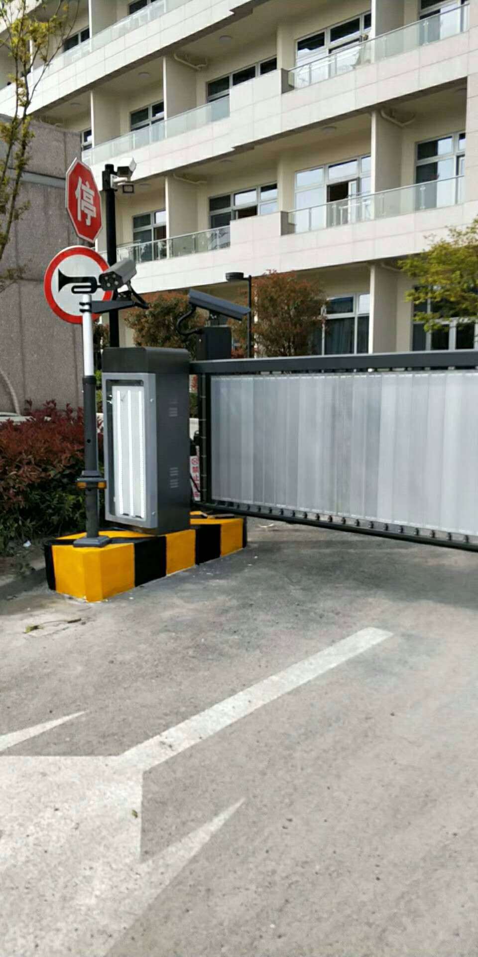 厂家直销 自动道闸杆 道闸系统 直杆道闸 量大从优