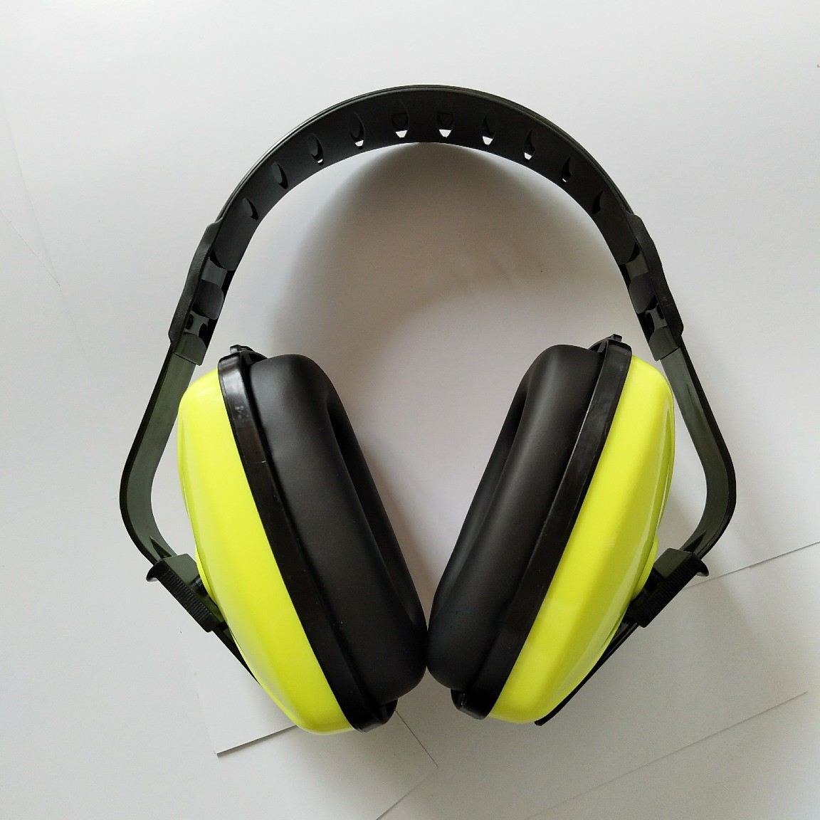 亮黄防噪音耳罩降噪音防护罩学习车间打磨射击打架子鼓