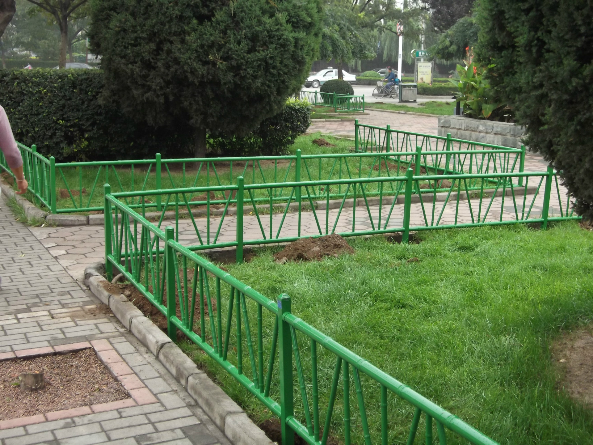 不锈钢仿竹管护栏仿竹篱笆花箱锌合金仿竹路牌仿竹片护栏围栏