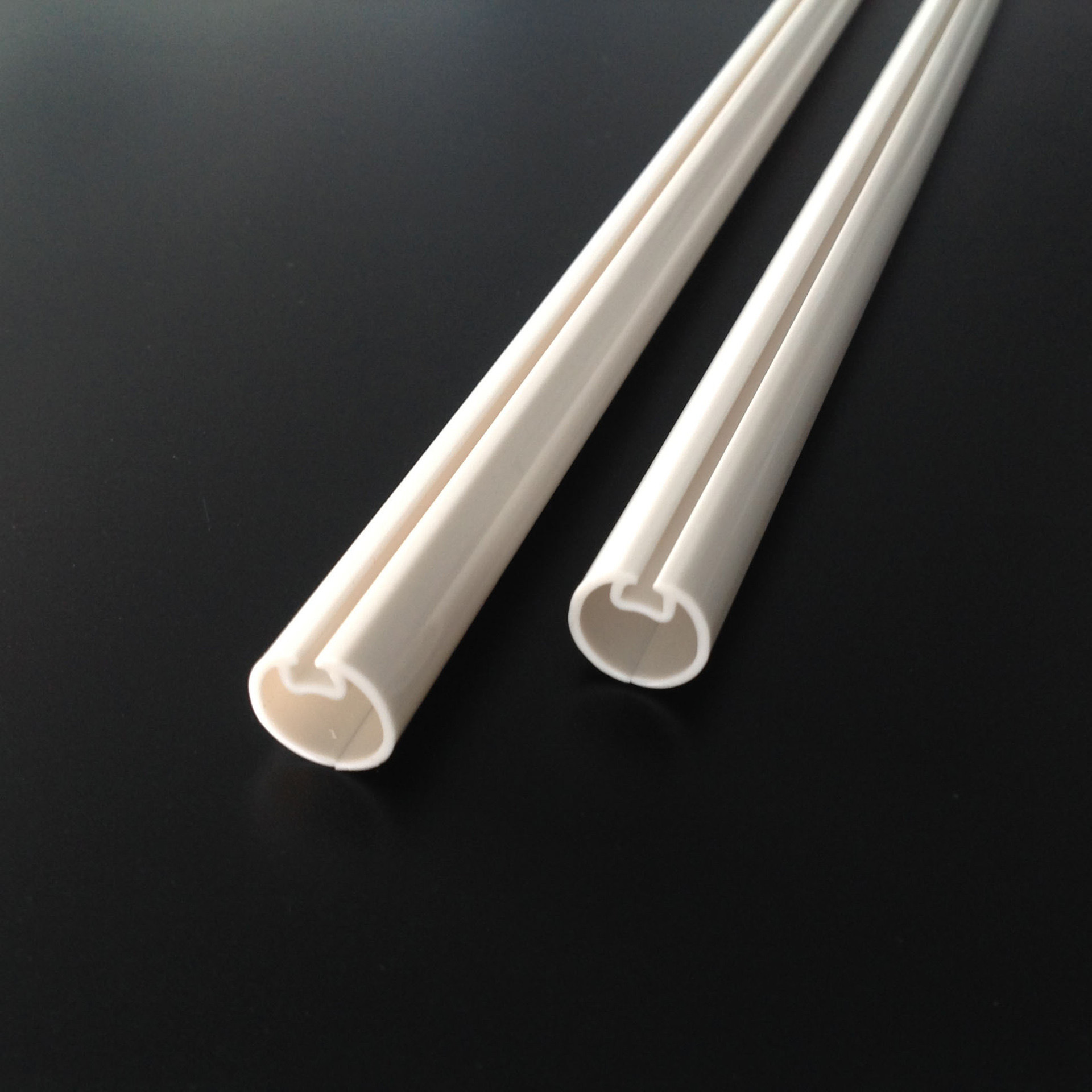 60cm塑料海报吊旗杆 pop挂画杆 pvc商场促销海报挂轴