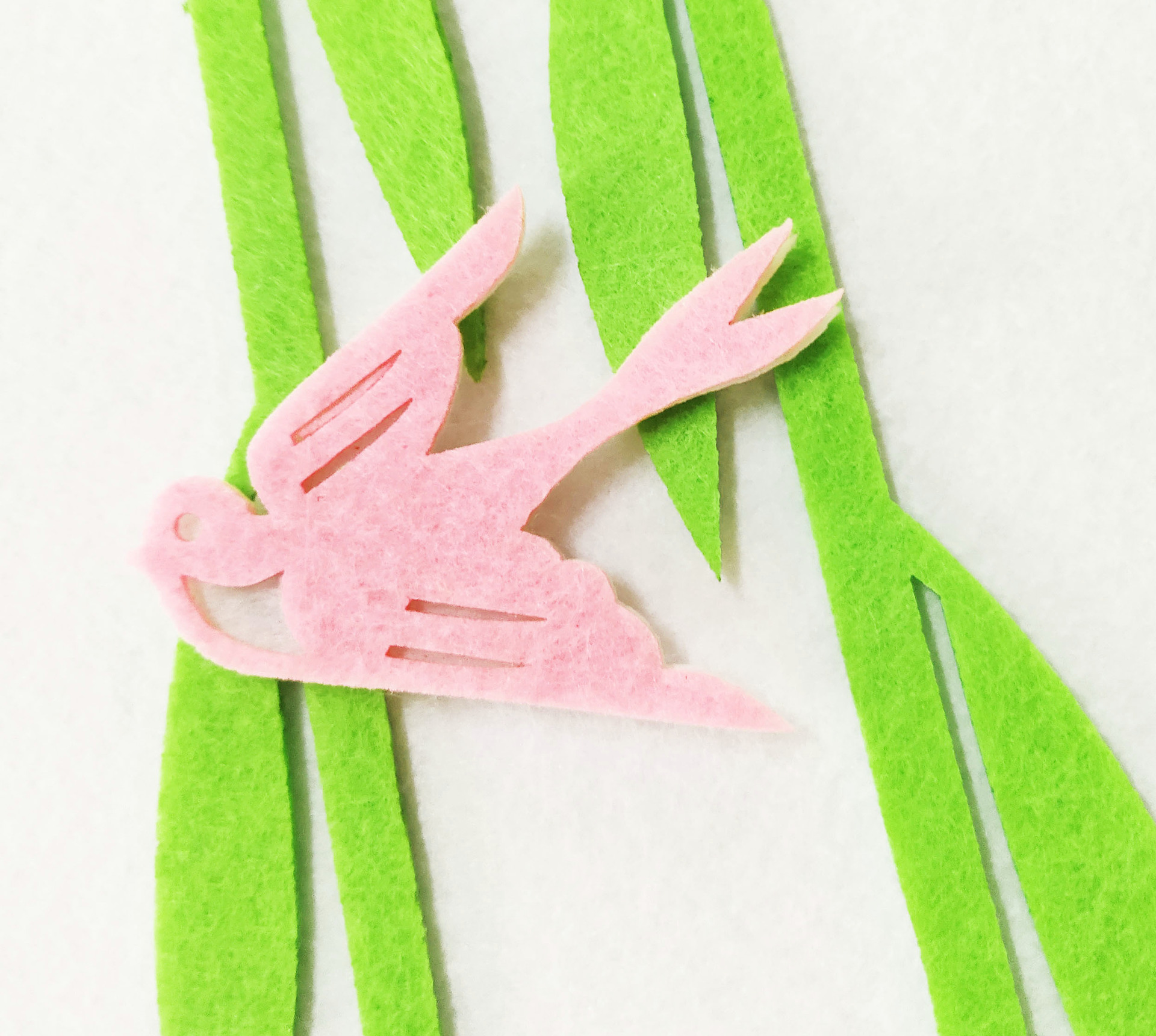 5cm(柳条1米左右)本产品:柳条小燕子商品描述视频展示产品颜色彩色