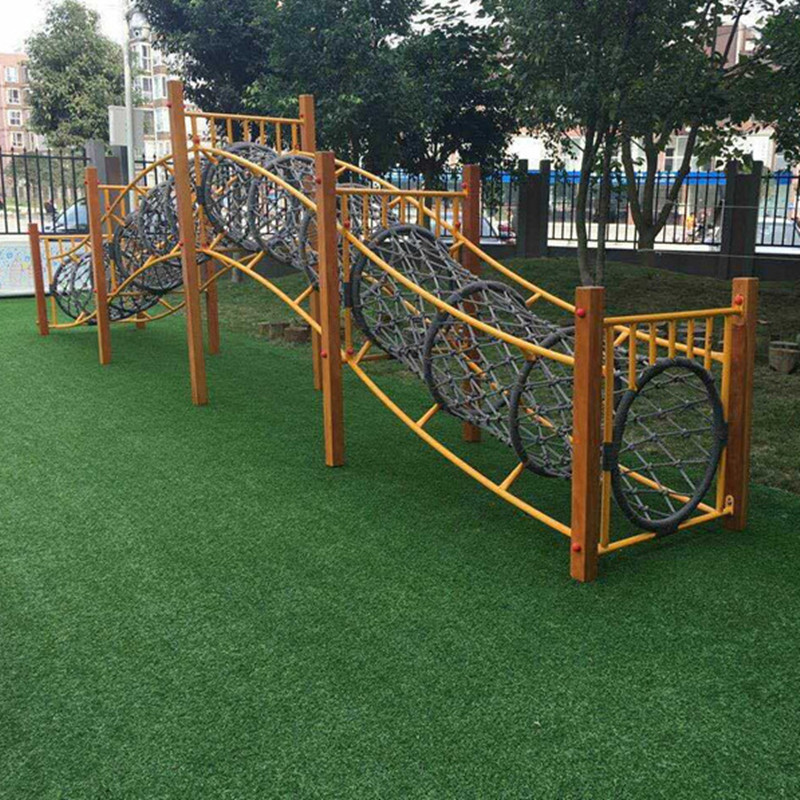 幼儿园大型户外攀爬架木质攀登架儿童体能拓展游乐场设备攀岩墙