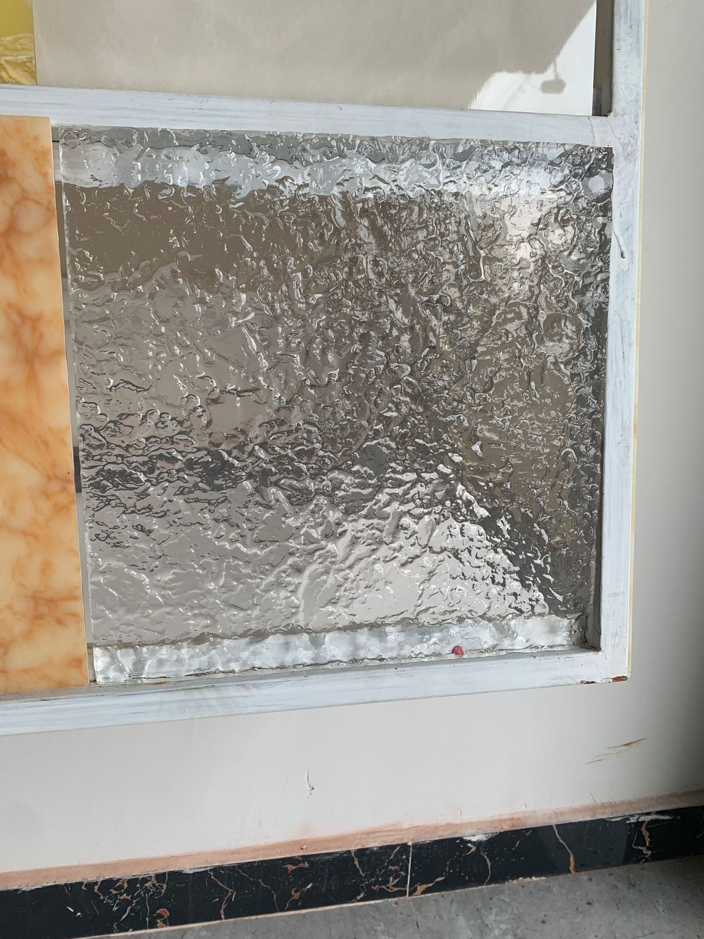 厂家直销浇筑亚克力花色工艺玻璃板石头纹气泡板水晶板支持加工