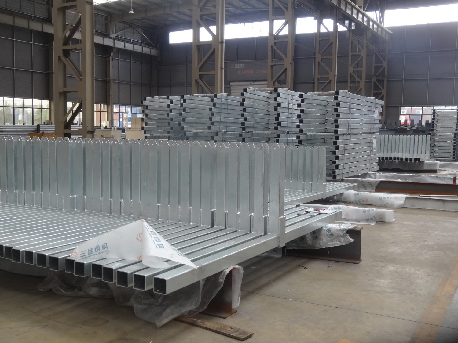 山东三维钢结构承接国外光伏支架oem代加工