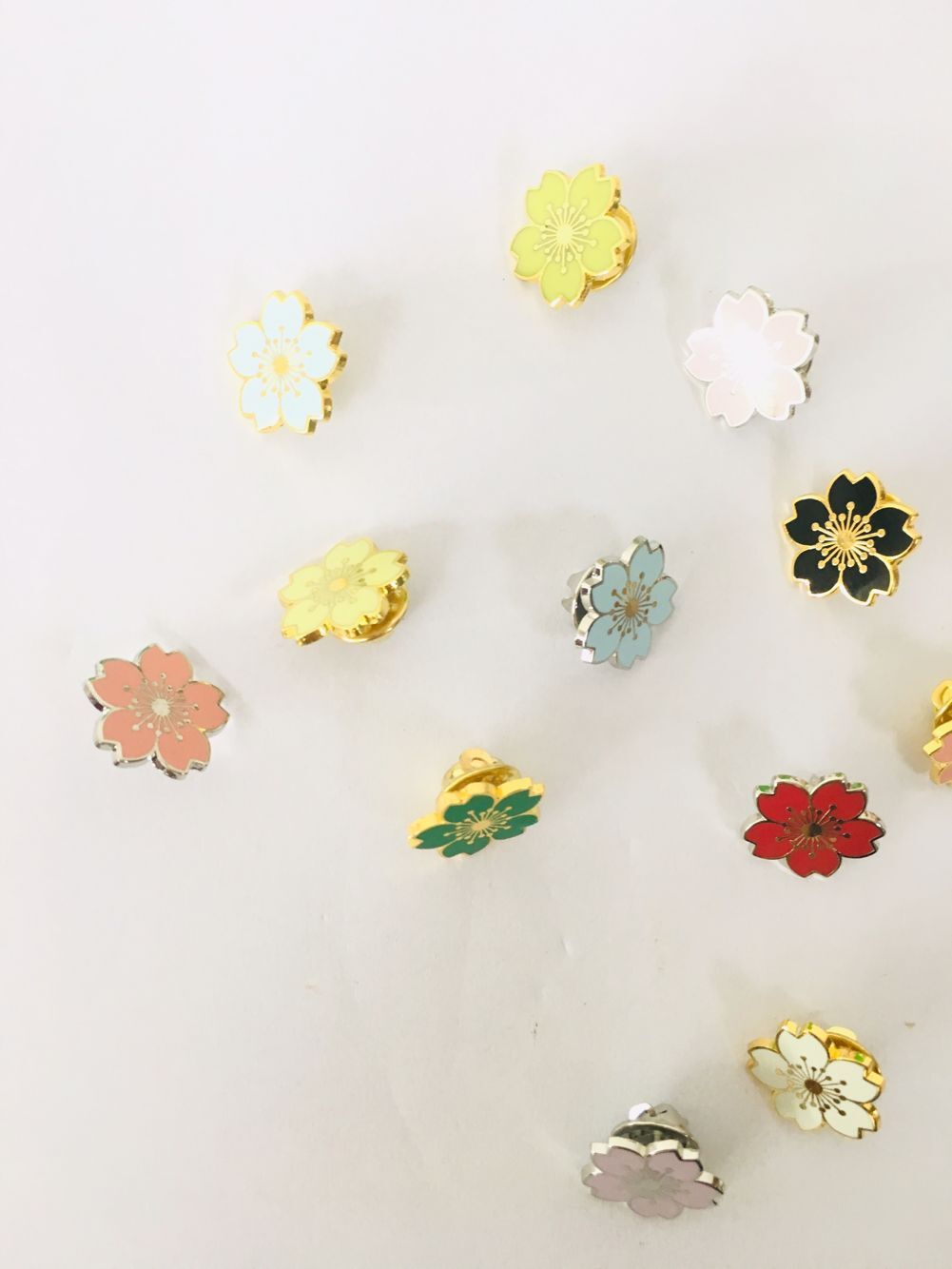 梅花金属徽章