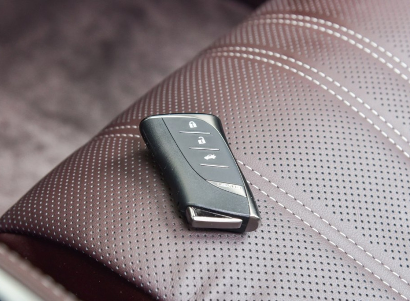 新款雷克萨斯凌志ux260hls500hlc500lx570 es200300硅胶钥匙套包