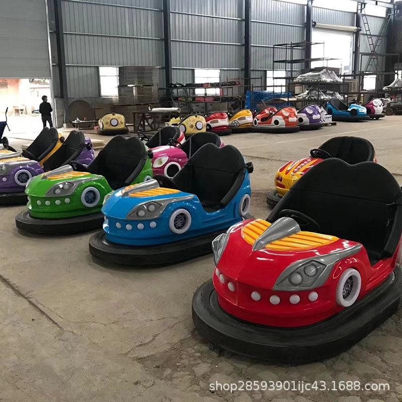 儿童室内乐园双人碰碰车新款亲子电瓶碰碰车游乐设备碰碰车儿童