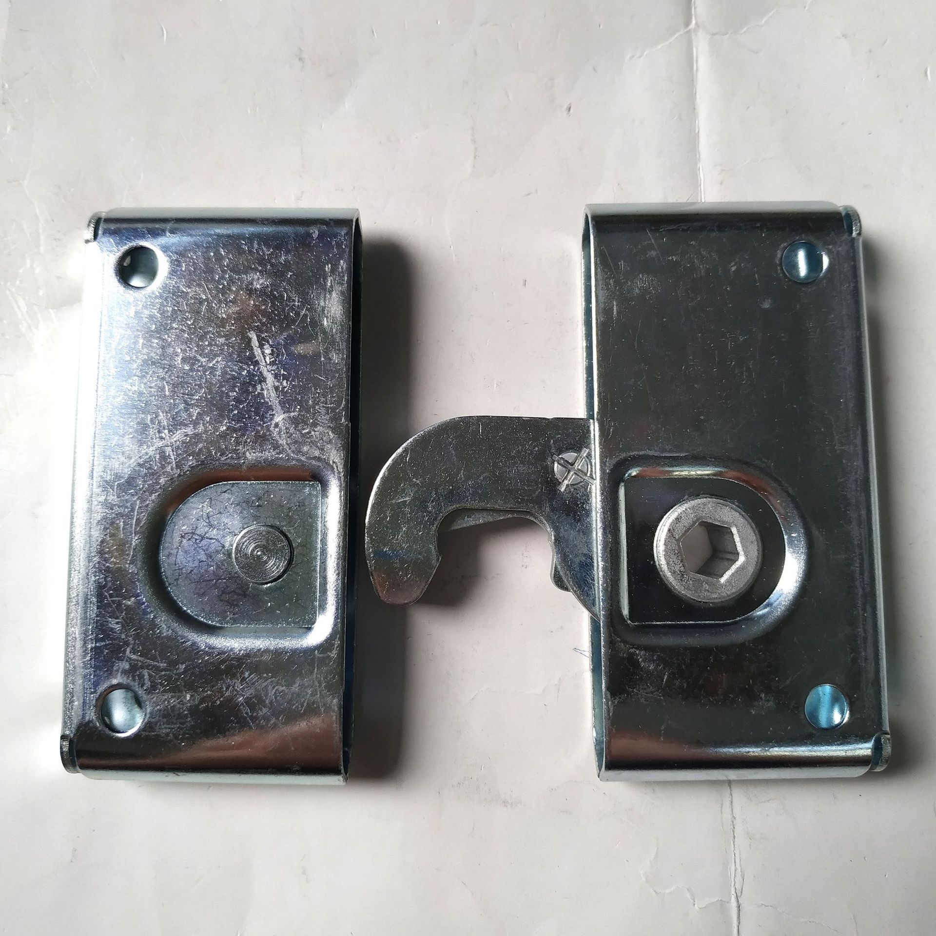 平行门暗钩锁 侧装钩锁dk621大力可靠凸轮紧密钩锁 平行对接钩锁 铁制