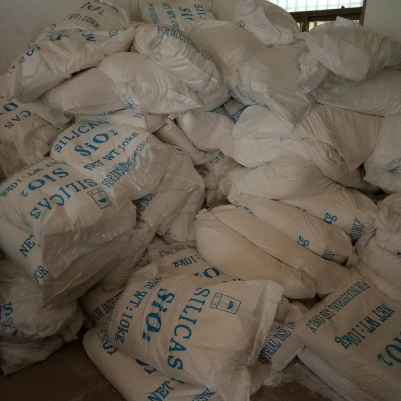 二氧化硅粉 树脂轻粉 白碳黑sio2 超细超轻橡胶树脂涂料空心粉