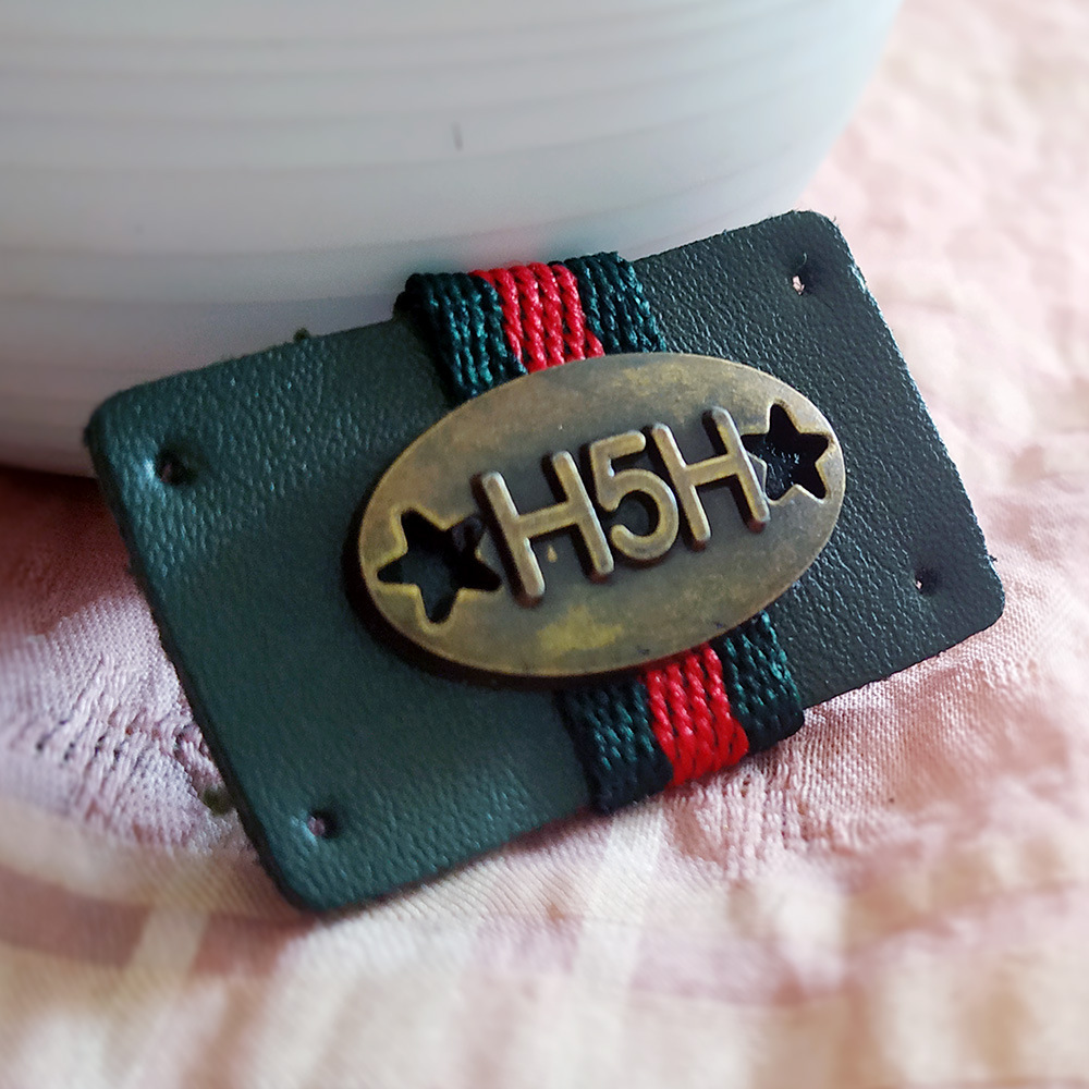 广东皮牌金属皮牌牛仔皮标皮牌牛仔裤皮牌tpu转烫标真皮皮标