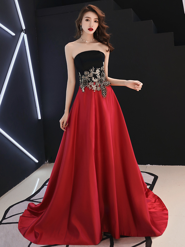 新娘抹胸婚纱小礼服图片-海量高清新娘抹胸婚纱小礼服图片大全