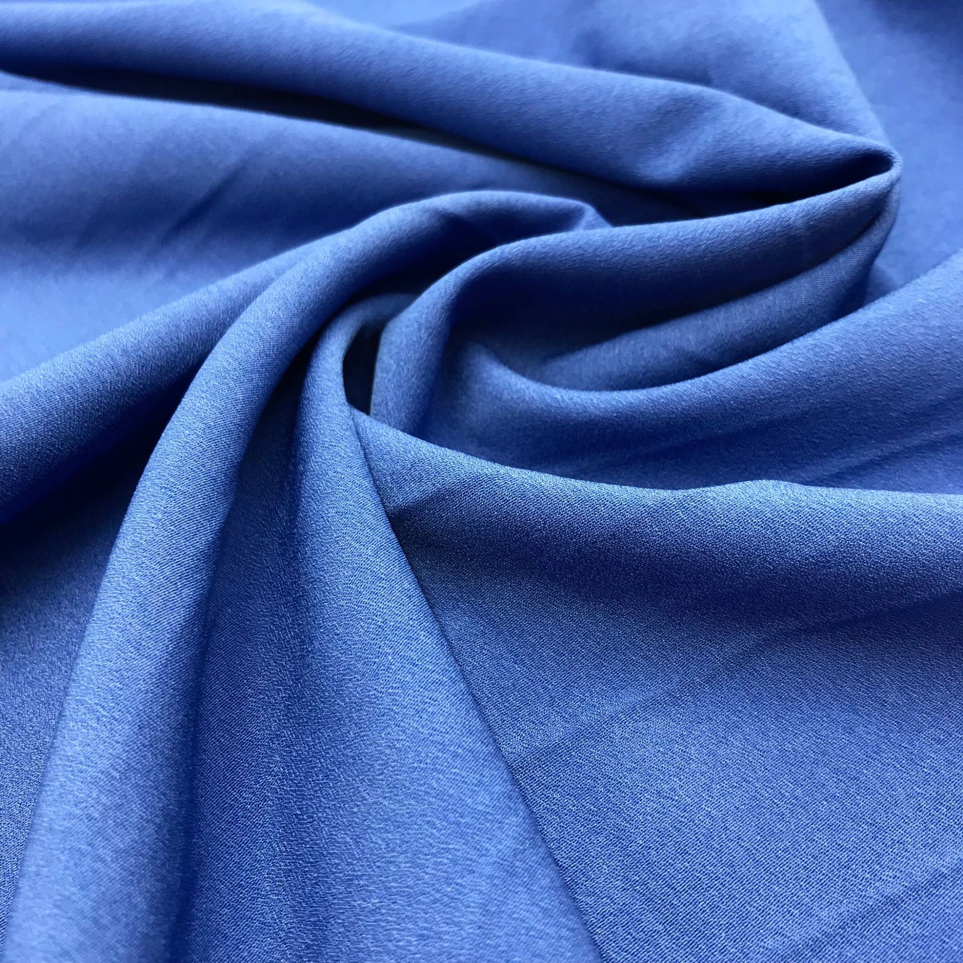 厂家直销亮光弹力双绉闪光皱时装面料 柔软轻薄连衣裙里布面料