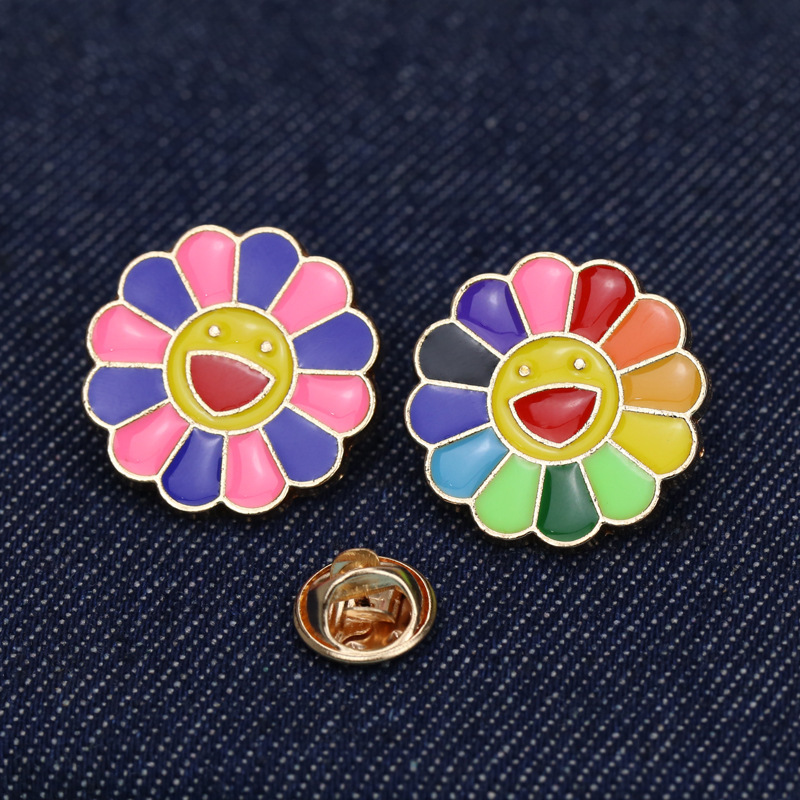日系村上隆七彩色太阳花胸针锌合金笑脸滴油胸针 牛仔包包饰品