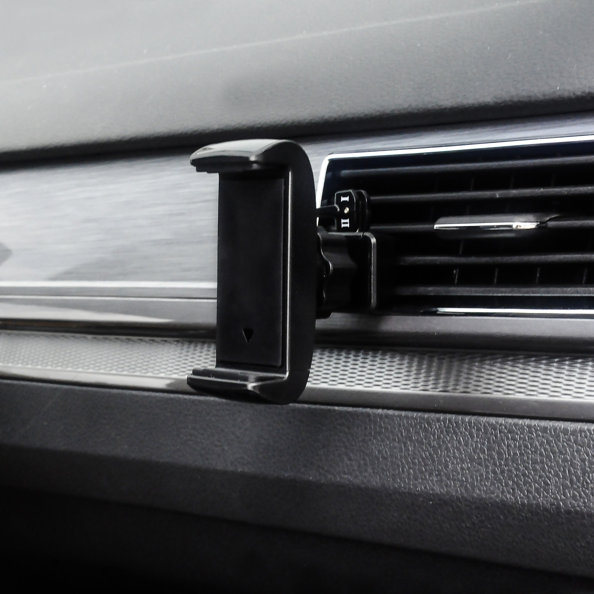 汽车空调出风口车载手机支架导航仪支架 冷气口通用夹手机支架