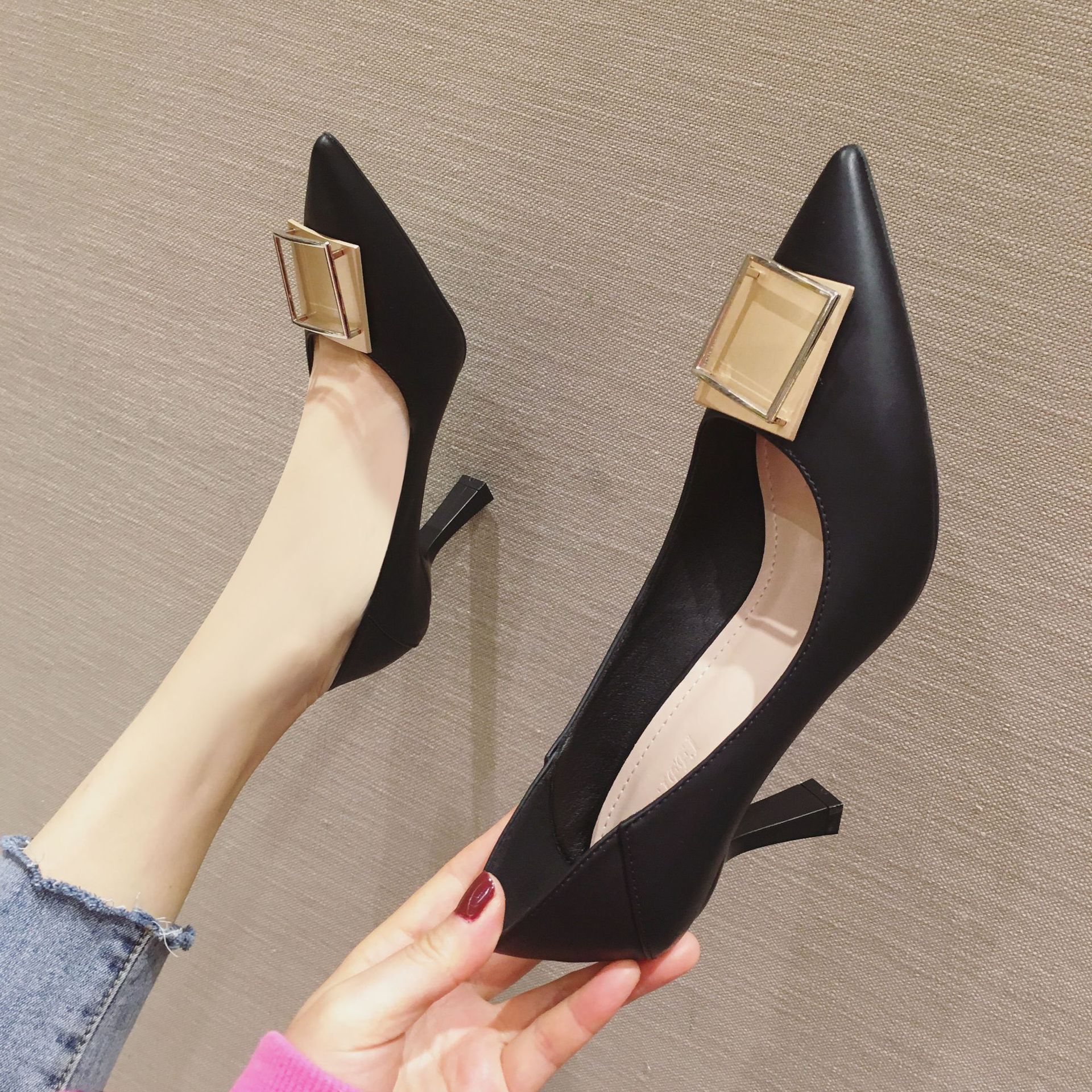 901-28磨砂时尚百搭高跟鞋少女尖头细跟浅口2020新款春夏季单鞋子-阿