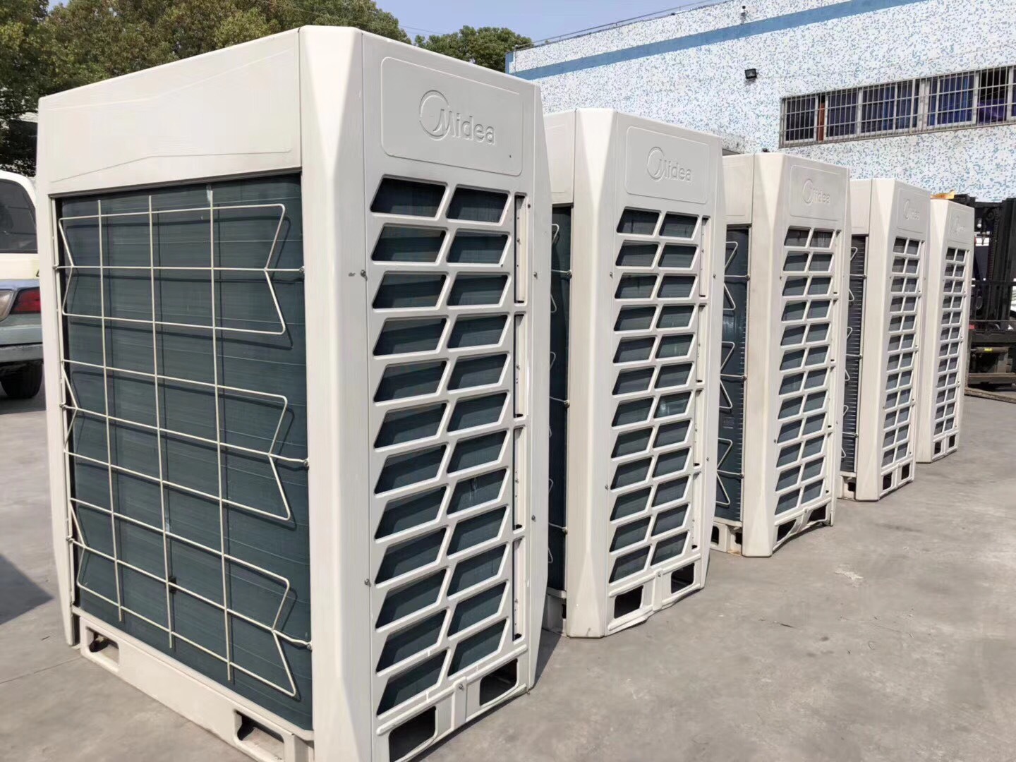 美的x系多联机8匹制冷量224kw制热量25kw二手中央空调回收转让