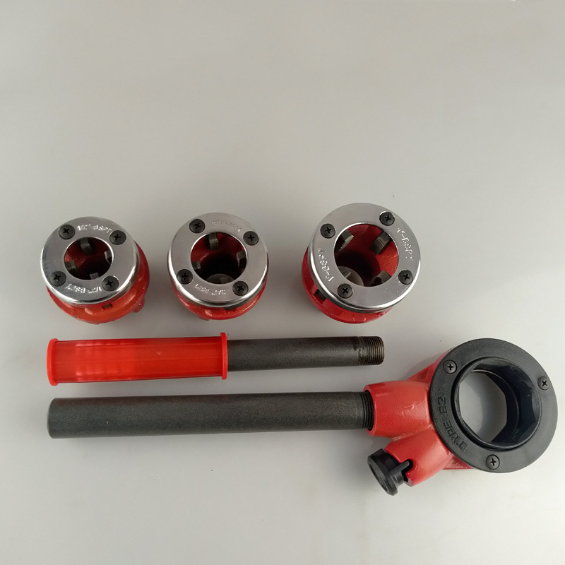 63型轻型管子套丝扳手 便携式管子铰扳 62型手动套丝铰板