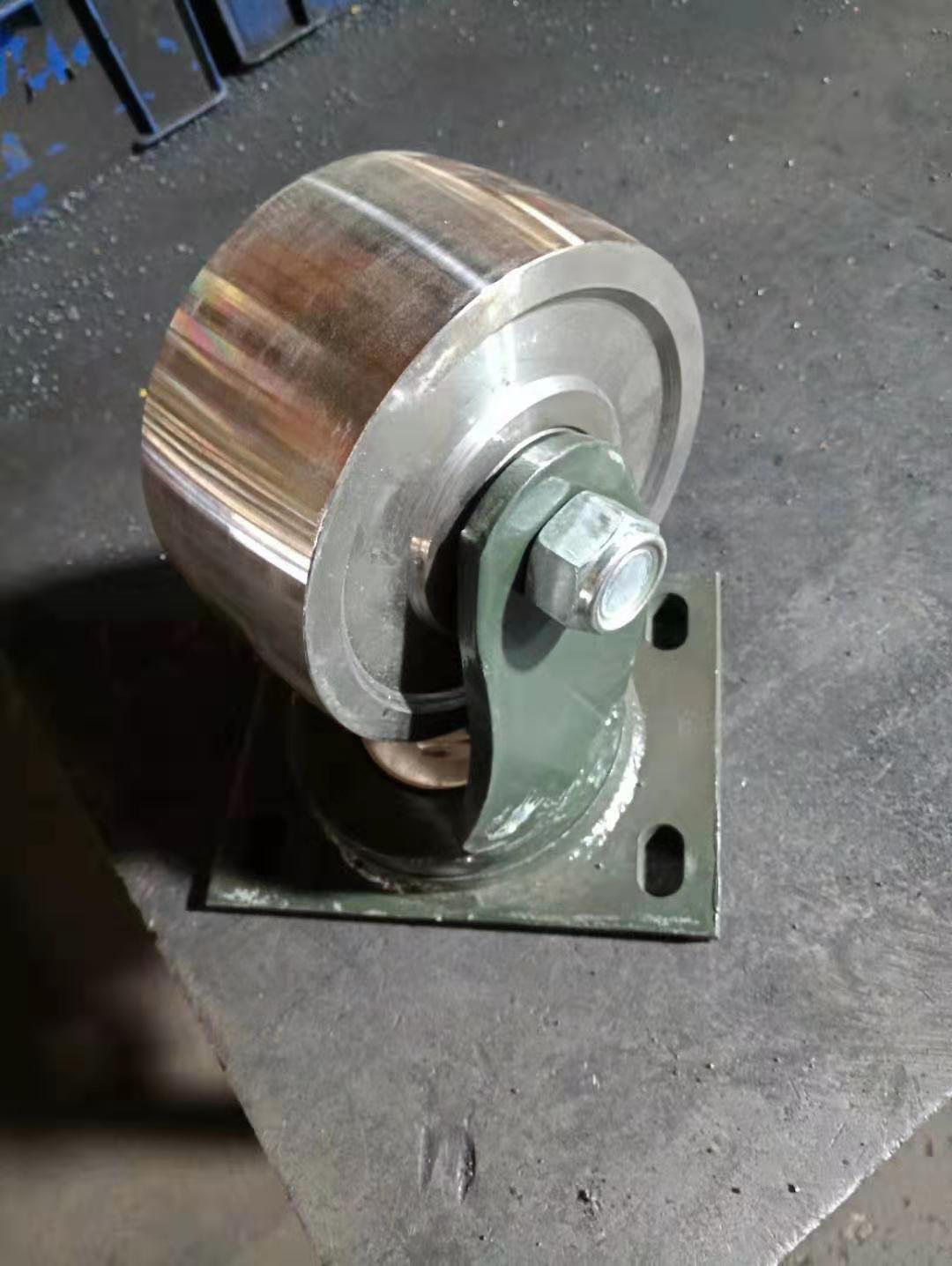 脚轮超重型脚轮6平板钢轮承载2吨万向轮