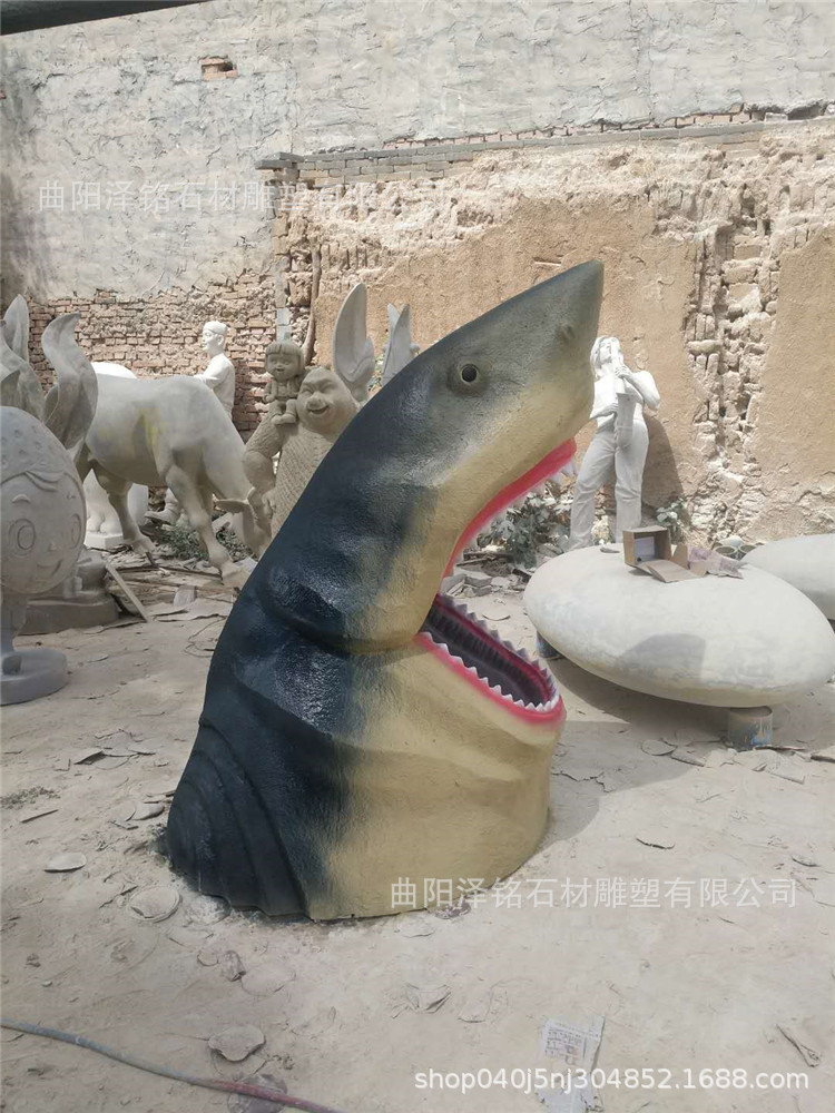 仿真鲨鱼头雕塑玻璃钢鲨鱼海洋动物雕塑喷水海马海狮