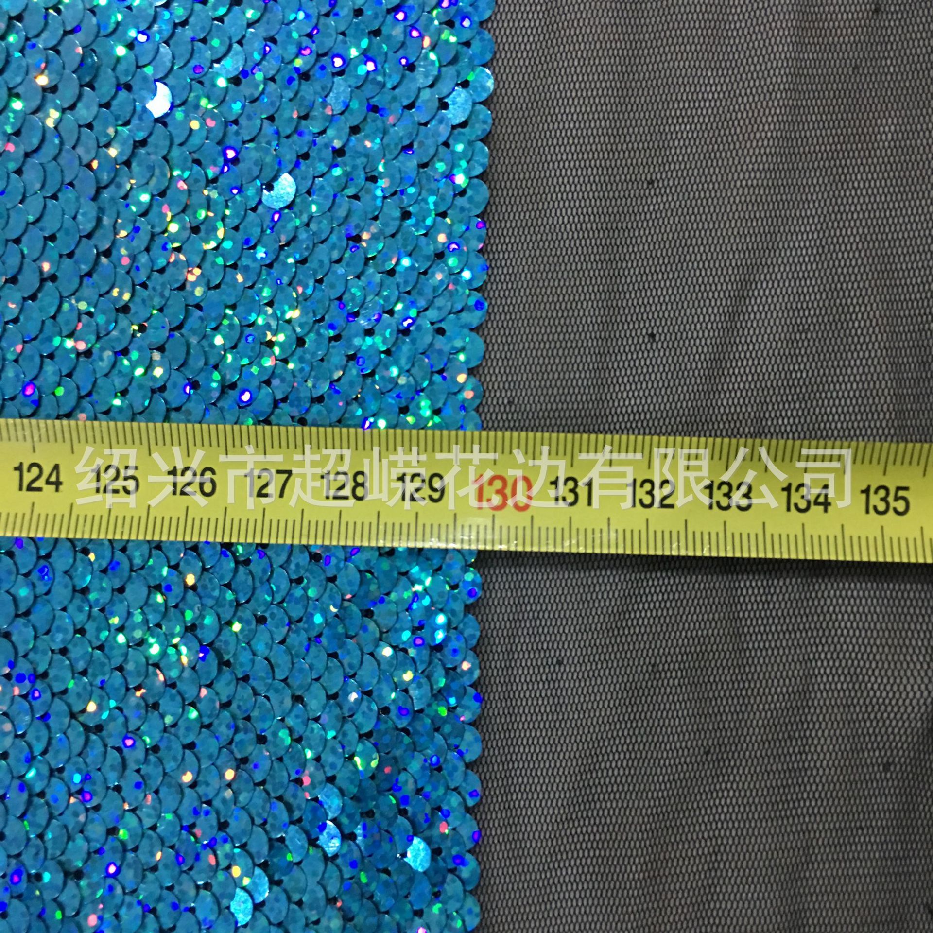 5mm镭射翻片亮片布料舞台装时装抱枕靠枕亮片面料鱼鳞亮片布