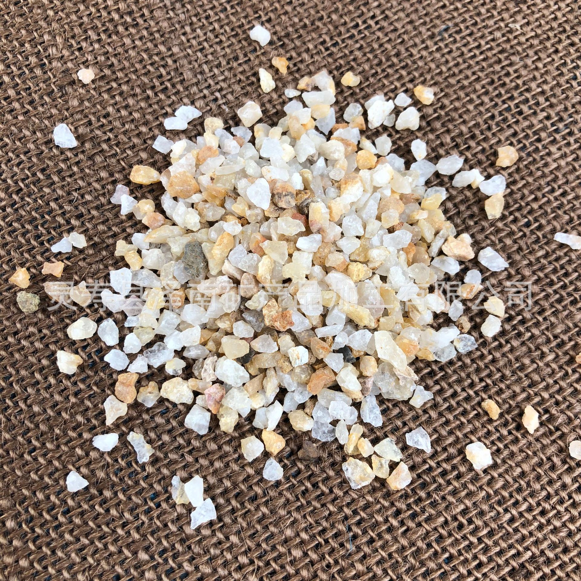 厂家供应水族造景用黄金砂鱼缸底沙多肉植物铺面用金黄水晶砂