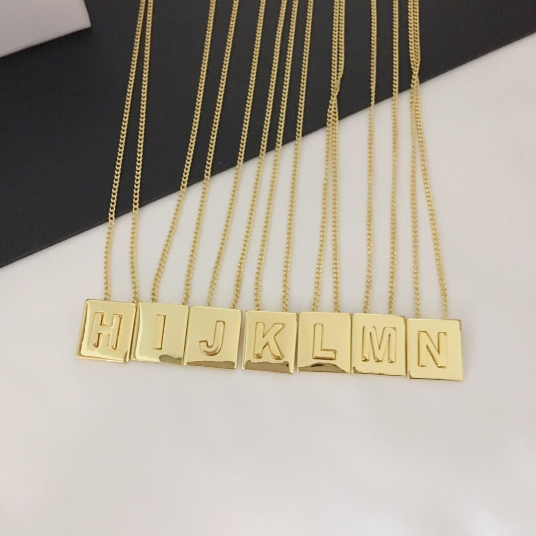 新款欧美风金色黄铜26字母方块吊坠项链简约复古锁骨链女