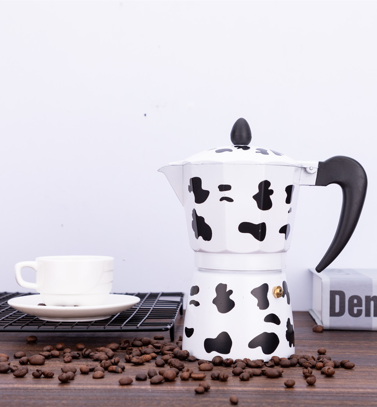 [Ma Yi Coffee] Aluminum Coffee Pot Moka Pot Cow Color Spraying Coffee Pot Italy Electric Coffee Pot