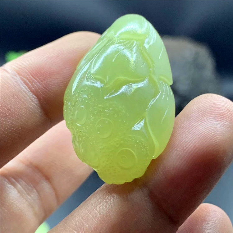 新疆和田玉若羌黄玉荷花挂件玉坠黄绿色黄口玉吊坠挂坠带证书