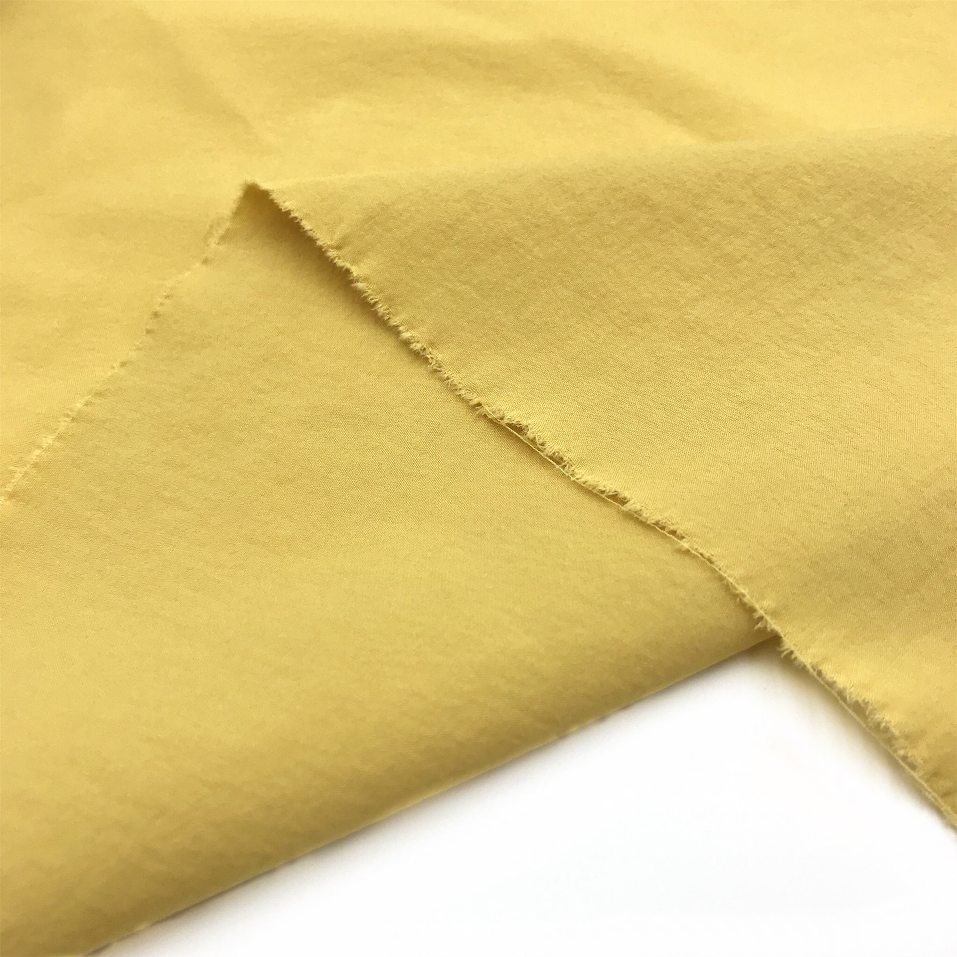 尼龙四面弹平纹自然皱微皱锦纶梭织外套风衣面料纯色面料厂家直销