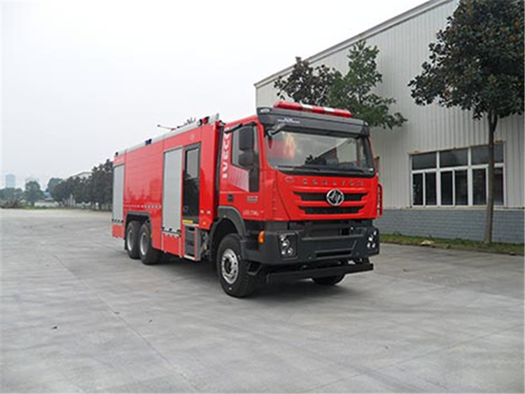 上汽红岩水罐消防车价格 出口上汽红岩依维柯水罐消防车厂家