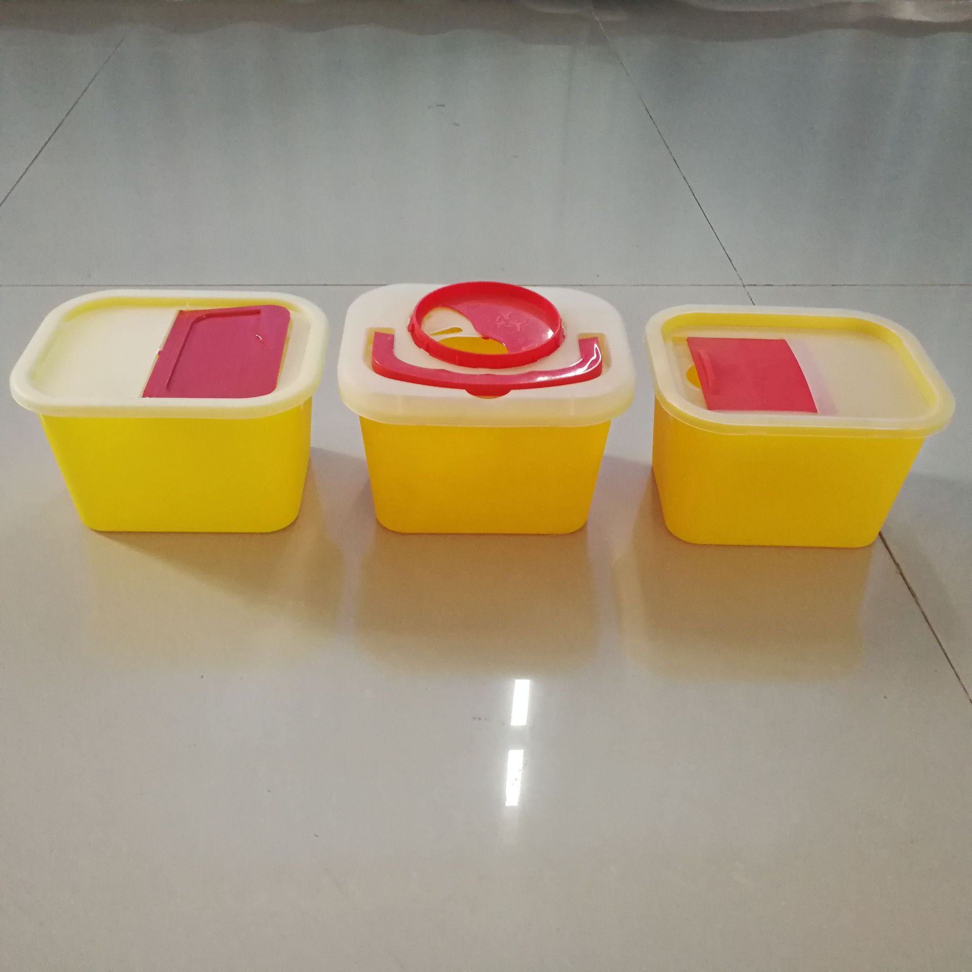 厂家供应方形平盖推盖手提利器盒医疗废物护士站锐器盒黄色新品