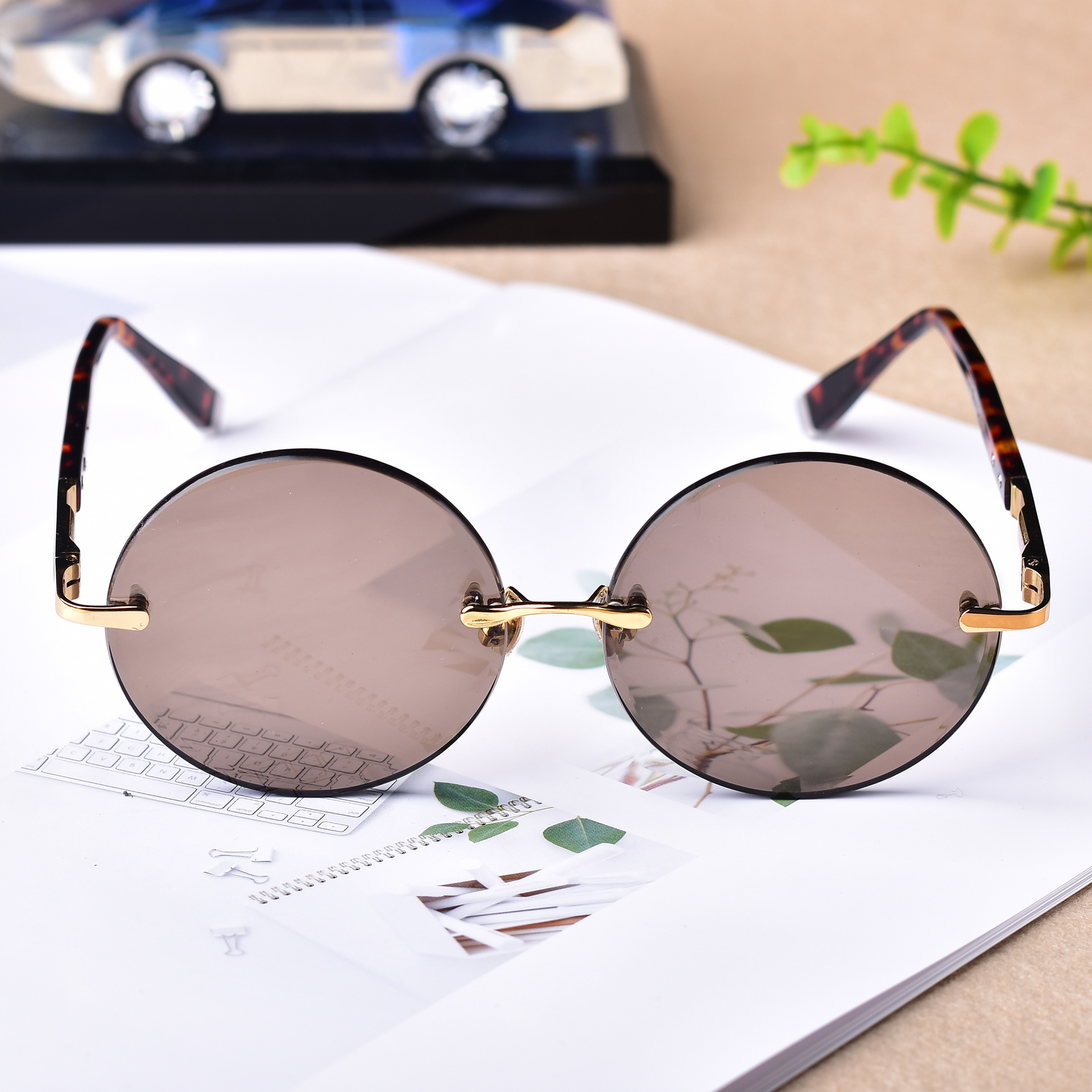 天然水晶石眼镜 圆加厚镜片 天然茶水晶平光镜 东海天然水晶眼镜