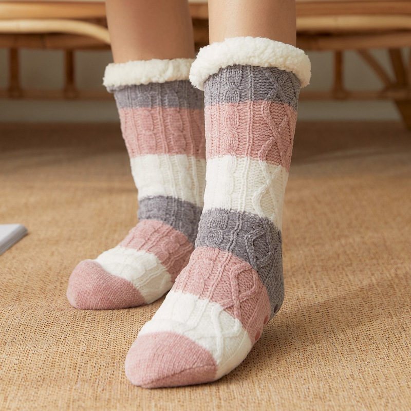 Floor Socks Women's Home Sleeping Snow Socks Christmas Socks Coral Velvet Confinement Leg Cover Slippers Carpet Socks