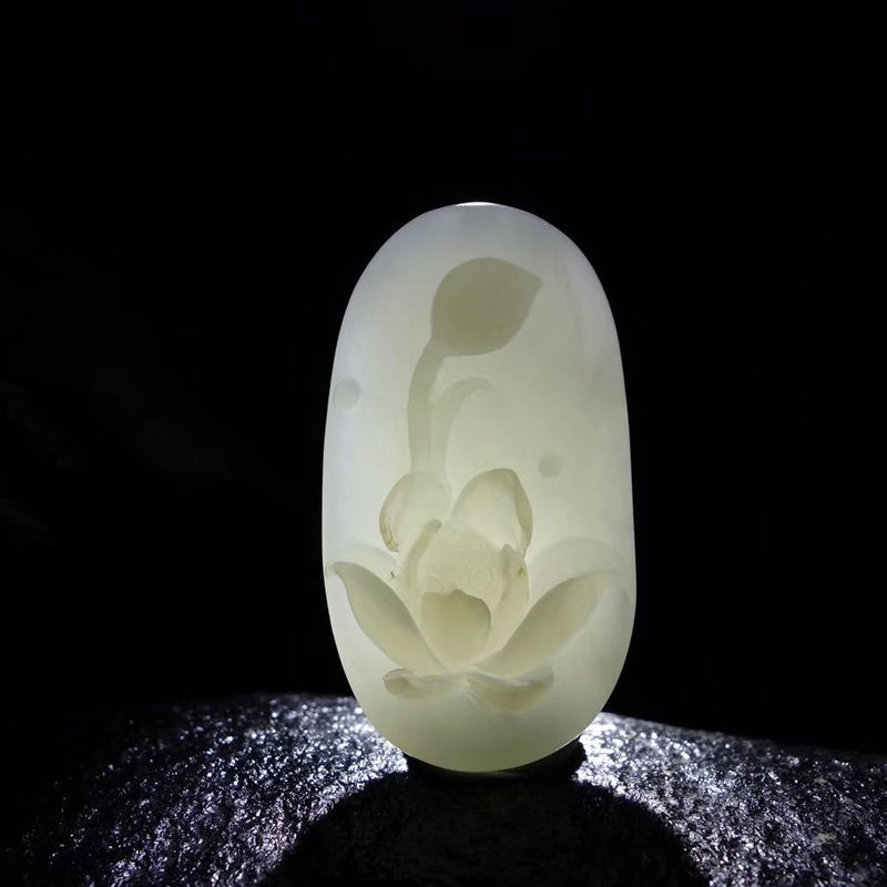 天然和田玉青海料烟灰色莲花吊坠清正廉明女款唯美配饰吊坠送证书