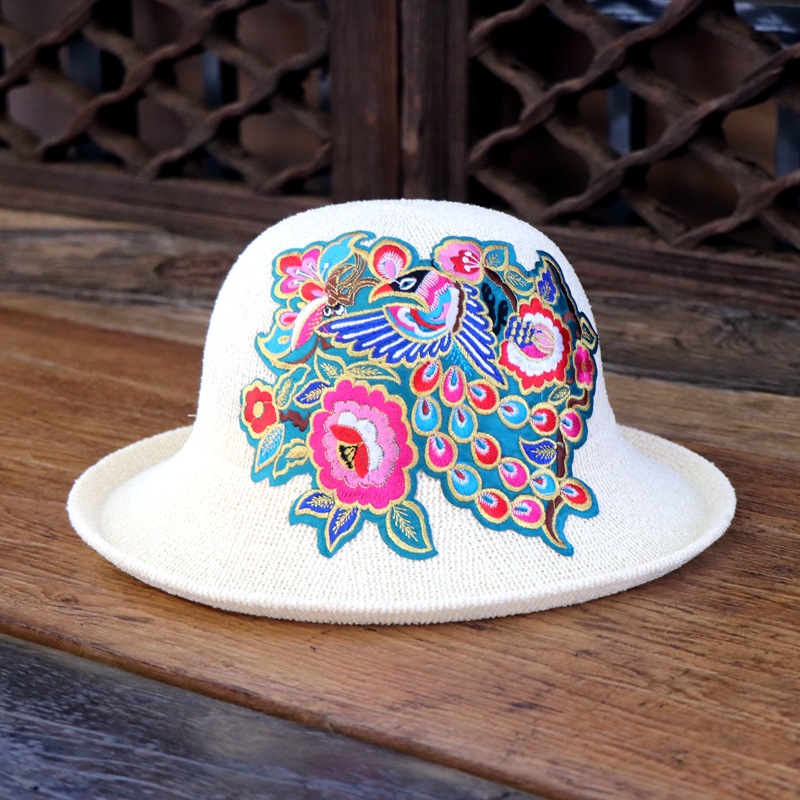 新款四季民族风刺绣花圆顶孔雀帽子遮阳帽百搭女士太阳防晒盆帽