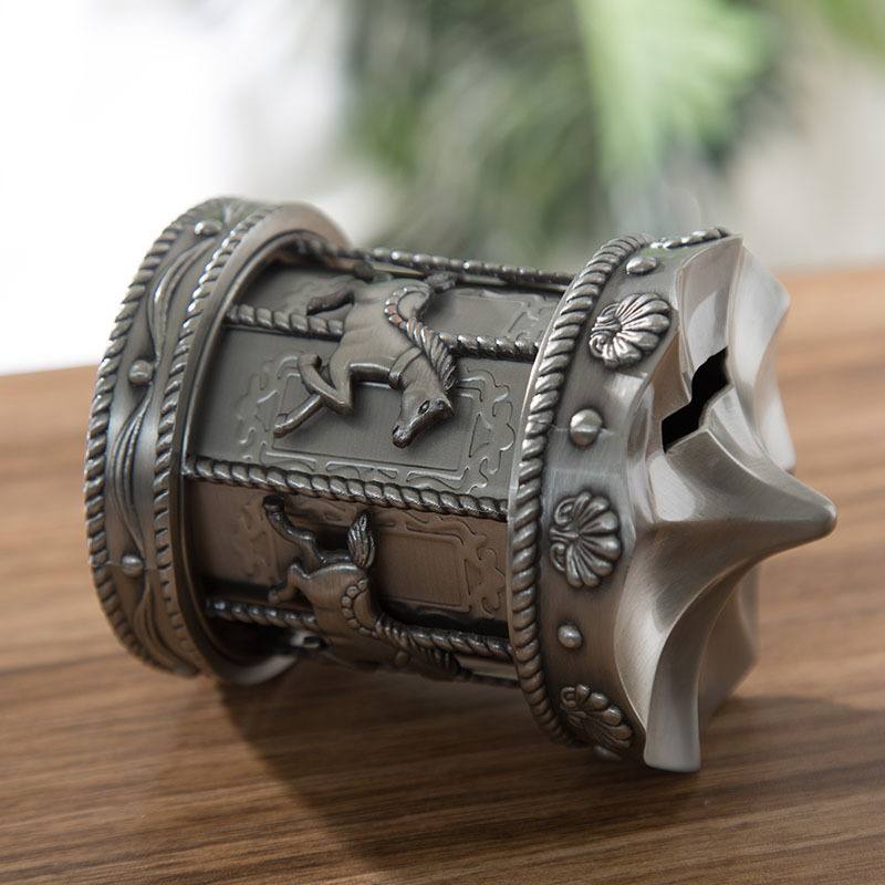 欧式童话故事锌合金旋转木马存钱罐旋转马送女孩生日周岁礼物