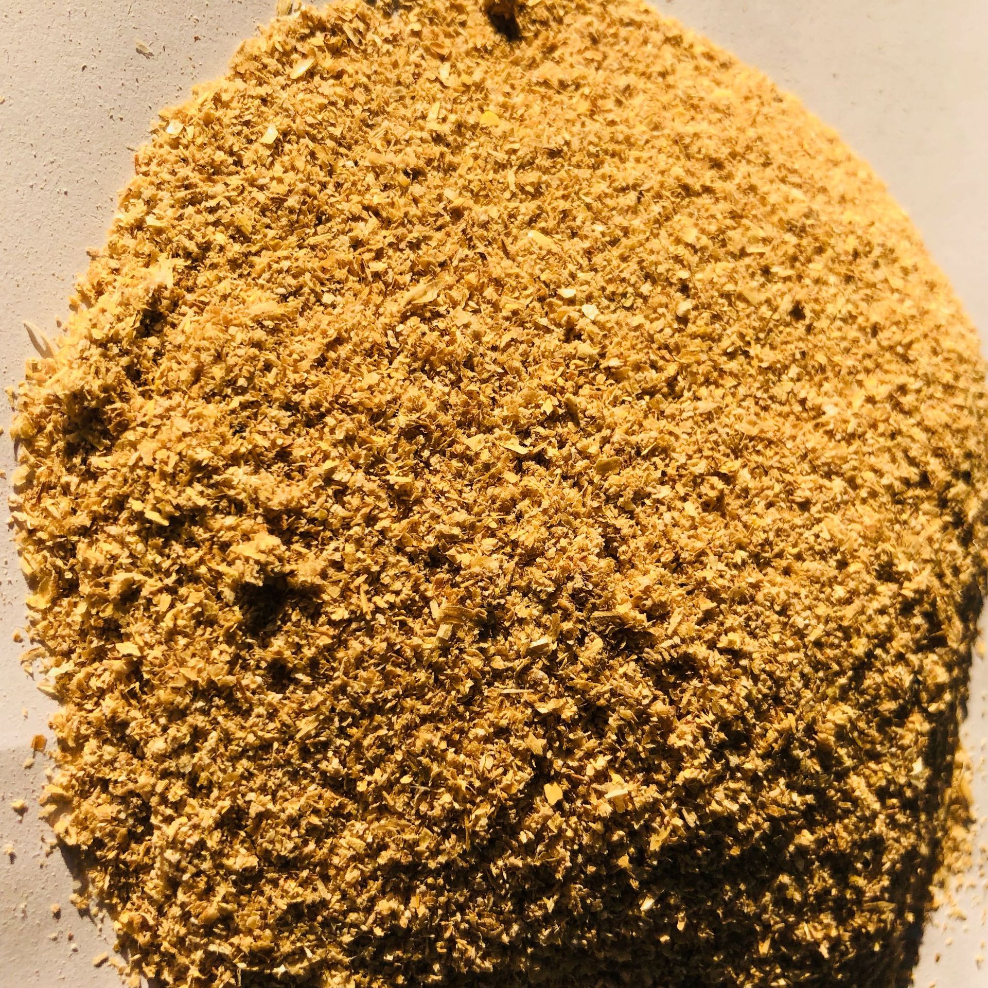 小麦麸皮 饲料级大片麸皮 混合麸皮 麦麸 家禽家畜饲料原料