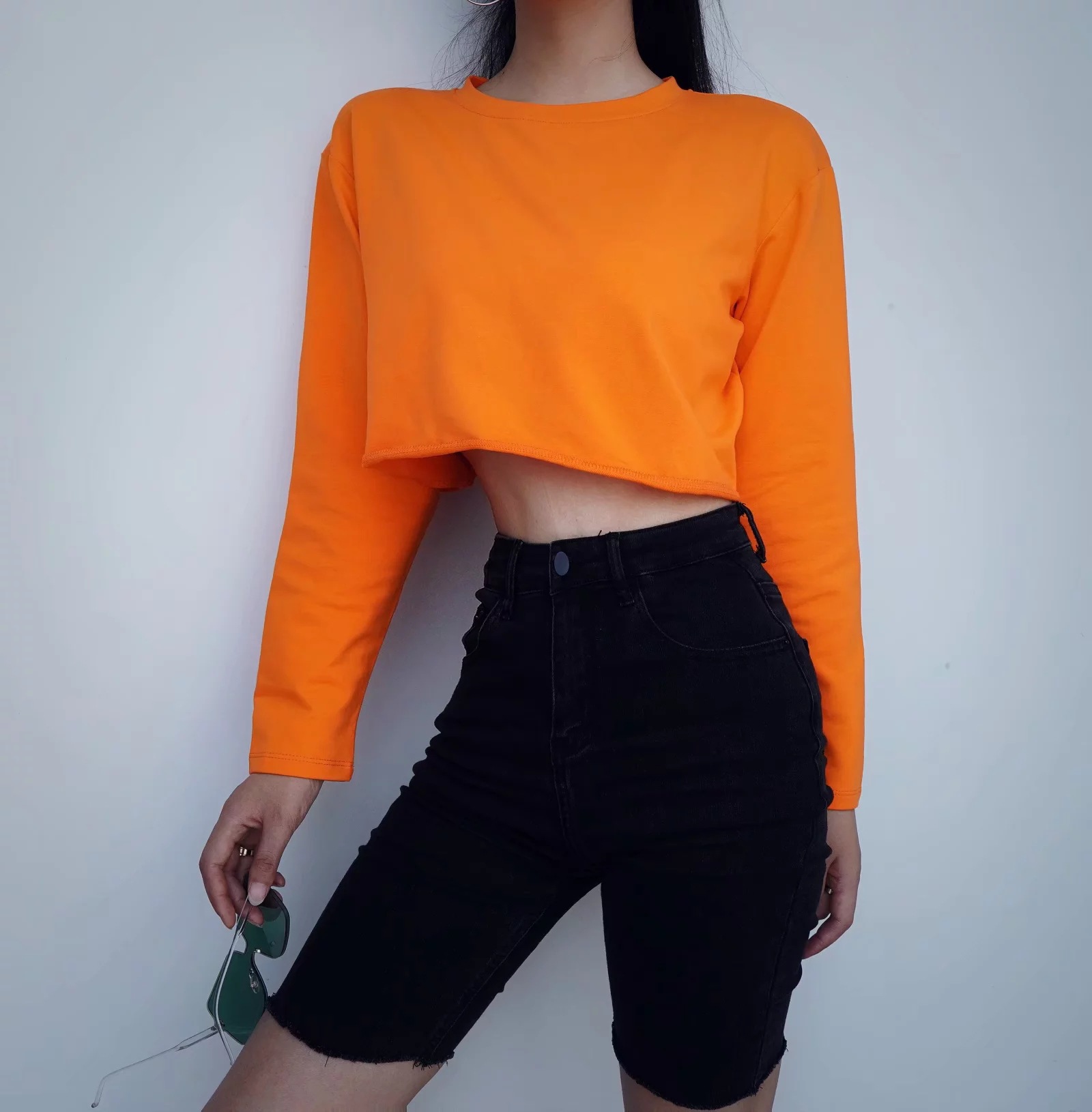 基本款纯色套头卫衣女圆领宽松短款露脐4色长袖卫衣秋季欧美上衣