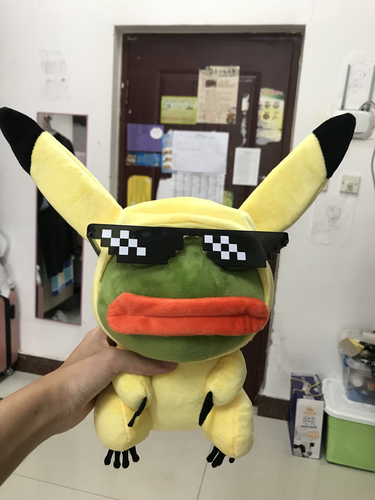 悲伤蛙公仔青蛙玩偶侦探皮卡丘皮卡蛙小火龙比卡超秒蛙种子