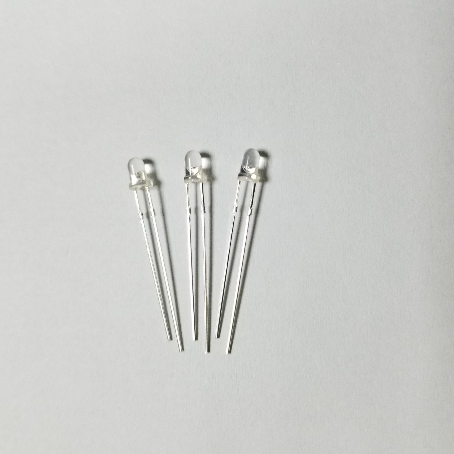 环保光敏电阻 光敏管hl304hp hl304hy hl504hp hl504hy光敏二极管