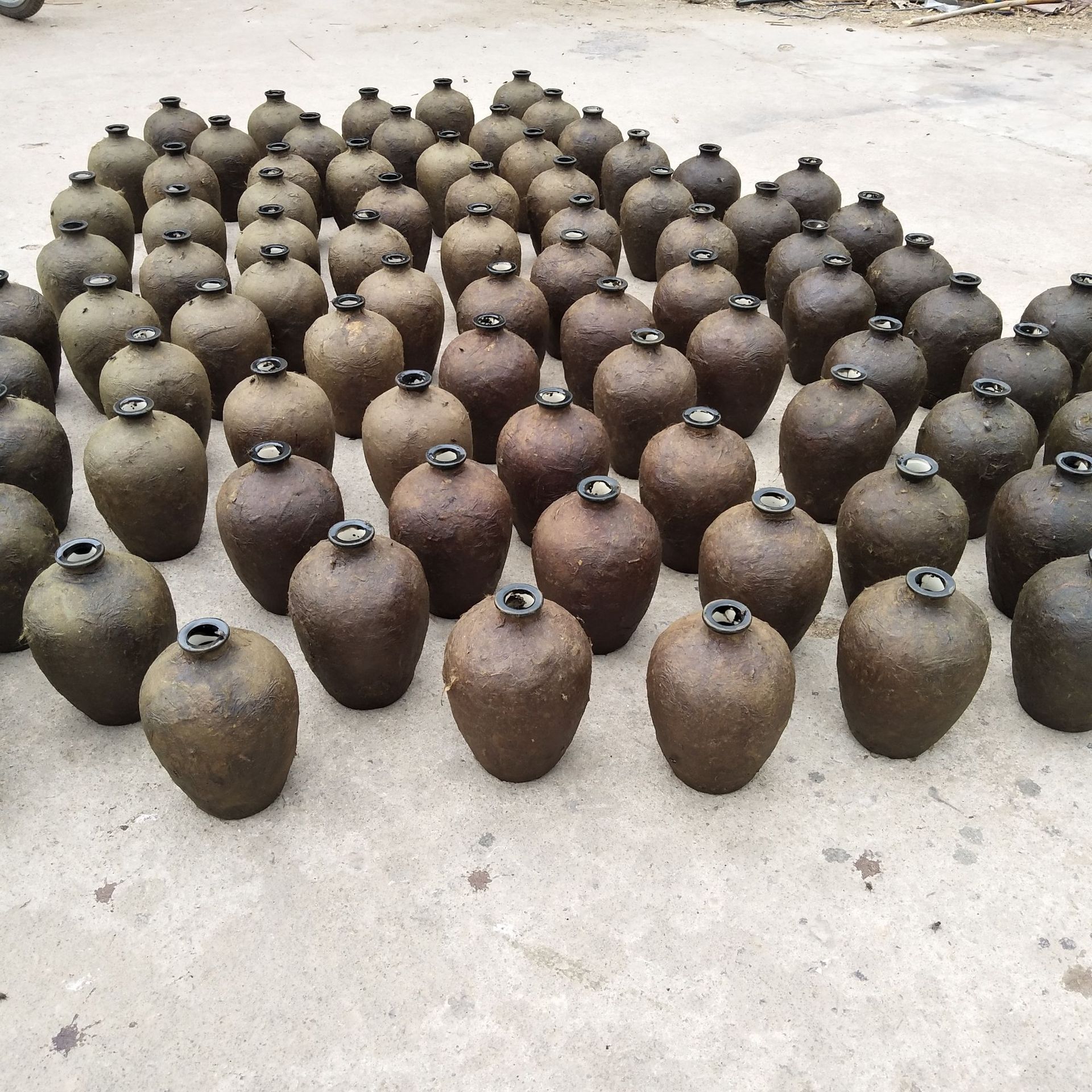 批发价格 1斤仿古做旧发毛陶瓷土坛酒瓶 洞藏长毛瓶 可配木箱