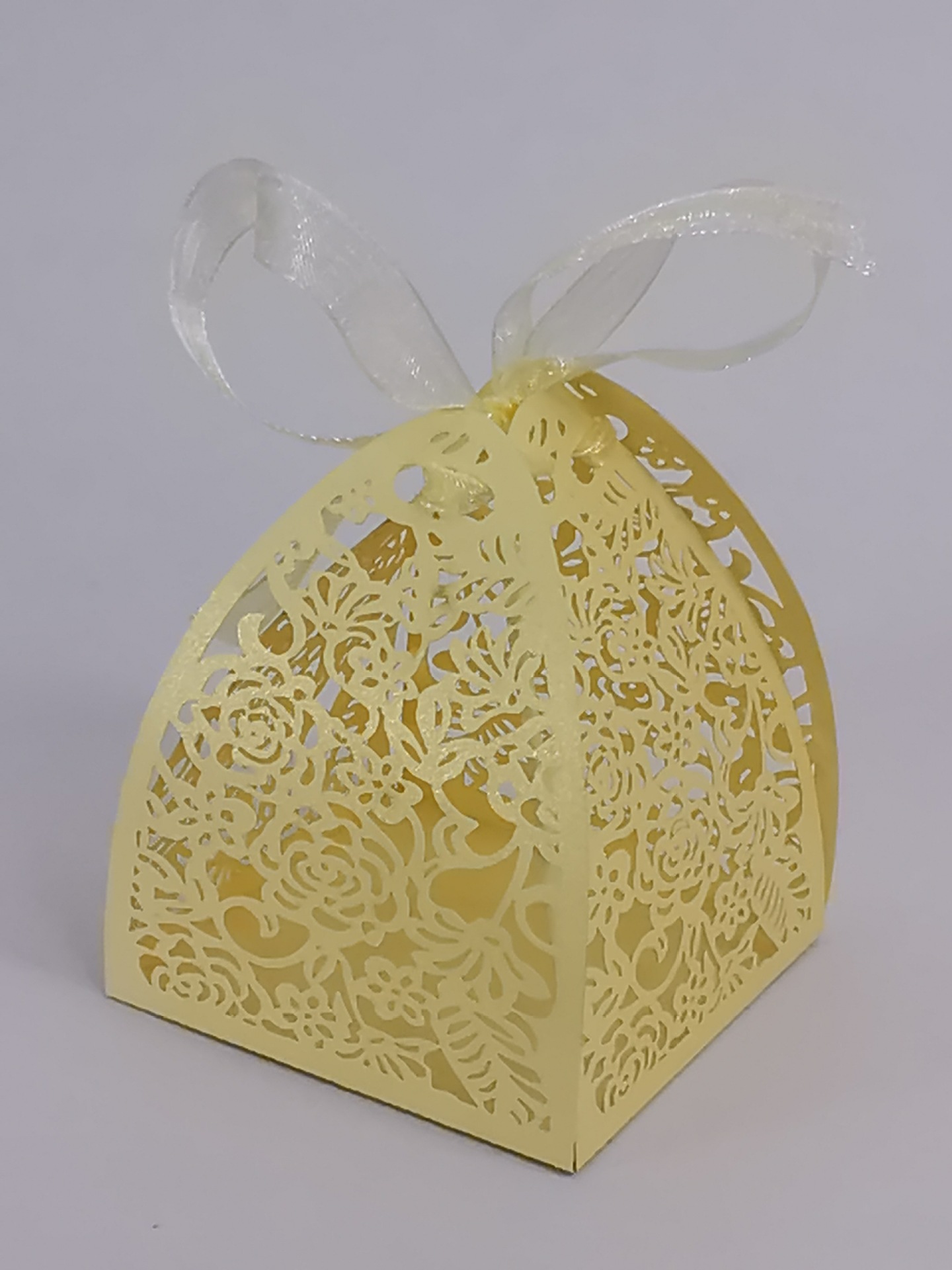 婚礼喜糖盒 镂空纸雕喜糖盒子包装 欧式风格 巧克力纸盒厂家直销